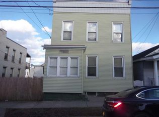 1510 5th Ave #2, Watervliet, NY 12189