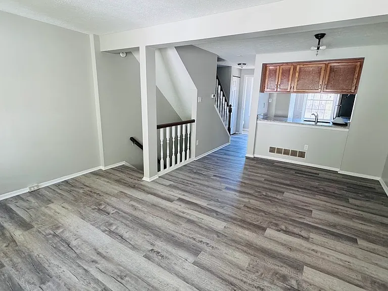 501 Timberidge Dr — Photo 6