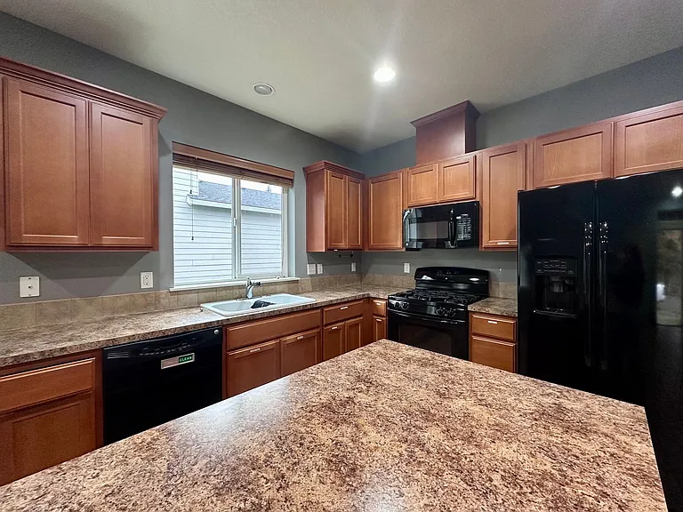 18885 Rose Rd — Photo 14