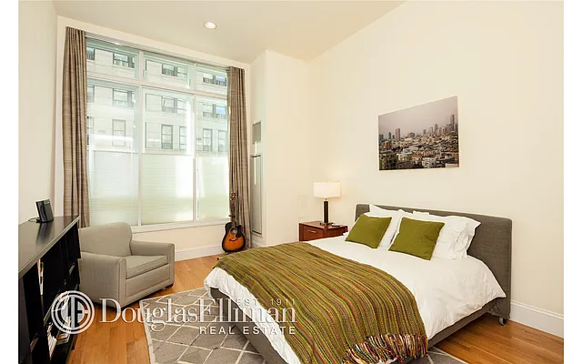 Rented by Douglas Elliman | media 19