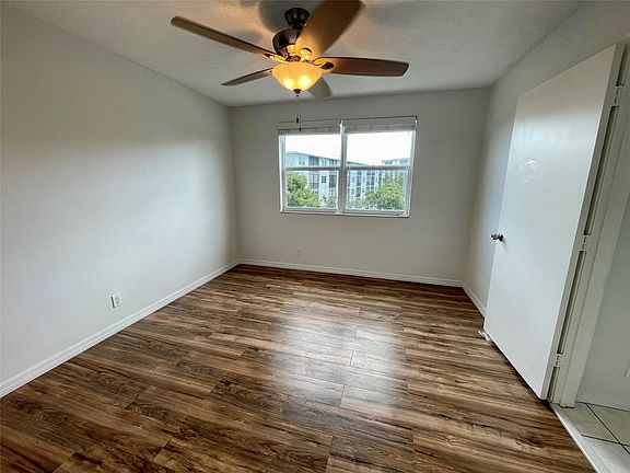 3rd image of 2228 N Cypress Bend Drive #403