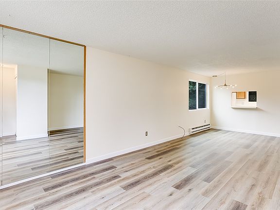 4th image of 25007 146th Avenue SE