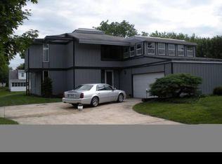 206 E Luella St, Le Roy, MN 55951