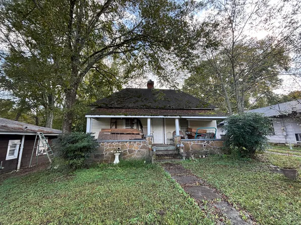 705 McLemore St, La Fayette, GA 30728