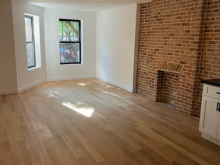 511 Chauncey St #TNHS — Photo 2