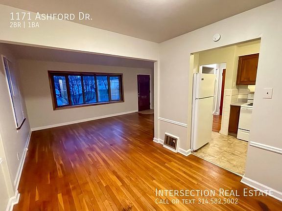 3rd image of 1171 Ashford Dr