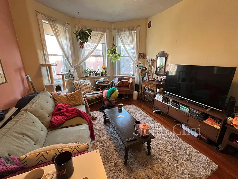 73 S Huntington Ave #1 — Photo 7