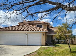 812 Autumn Mist Ln, San Jacinto, CA 92582