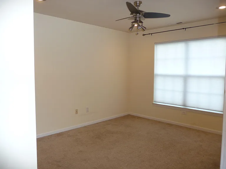 220 Roosevelt Dr — Photo 18