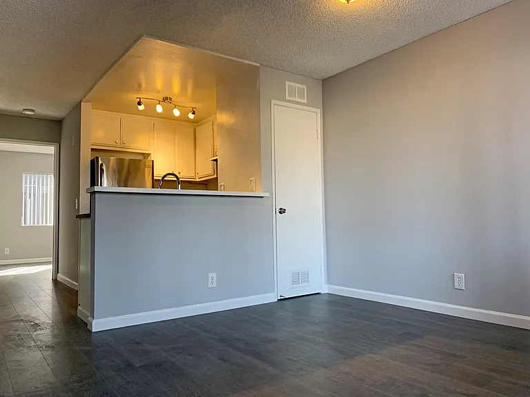 5011-5015 Monte Vista St — Photo 13