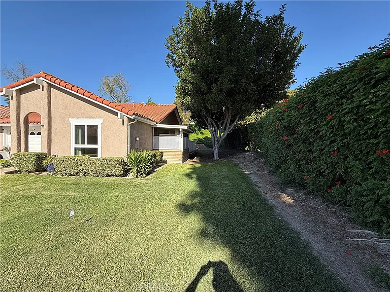 23978 Calle Alonso #23978 — Photo 12