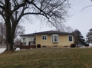 1819 Gibson St, Cedar Falls, IA 50613