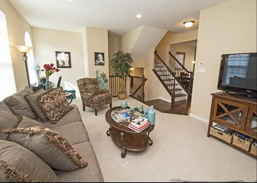 1505 Pointe View Dr — Photo 9