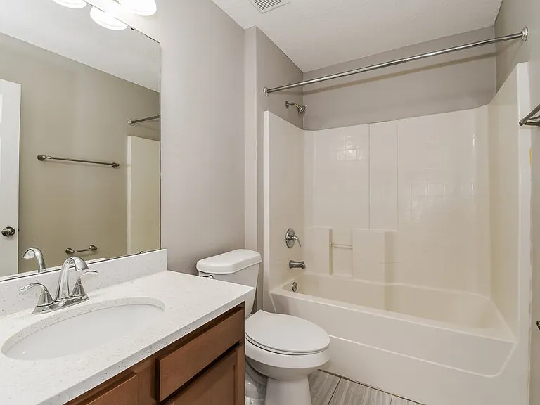 10304 Normanwood Ct — Photo 15