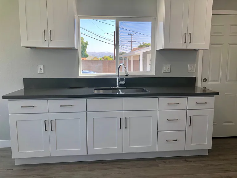 10400 Gunn Ave — Photo 12