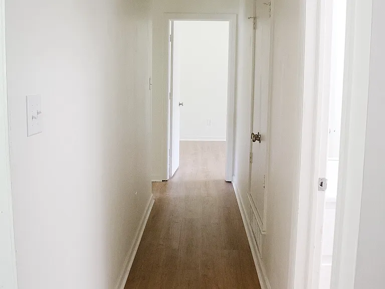 809 Windsor Rd — Photo 20