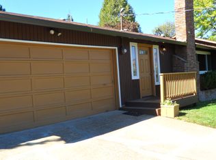 805 Walker Ave, Ashland, OR 97520
