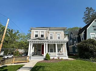 787 Whitney Ave #2L, New Haven, CT 06511