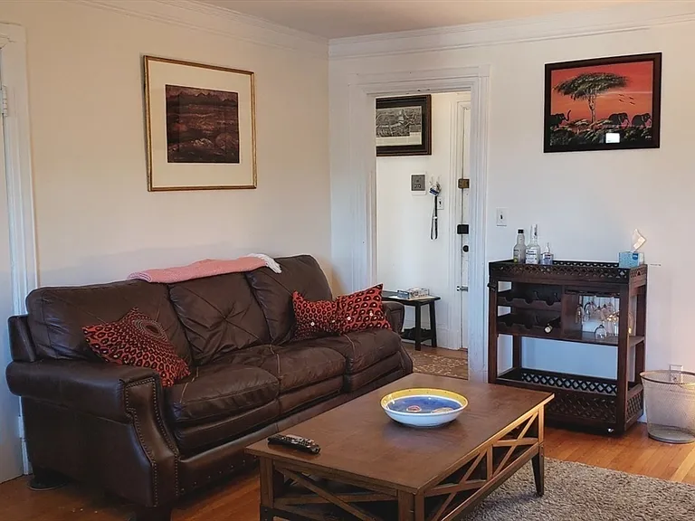 924 Beacon St #8 — Photo 2