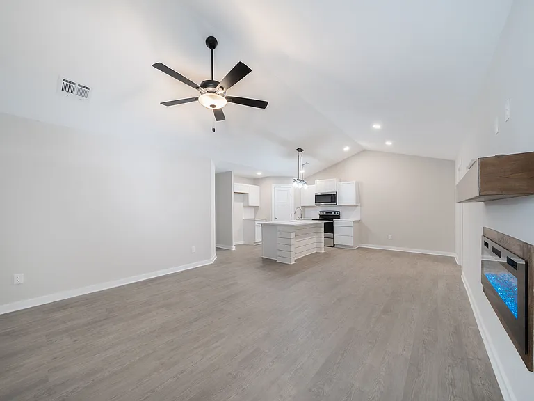 16902 W Lawson St — Photo 12