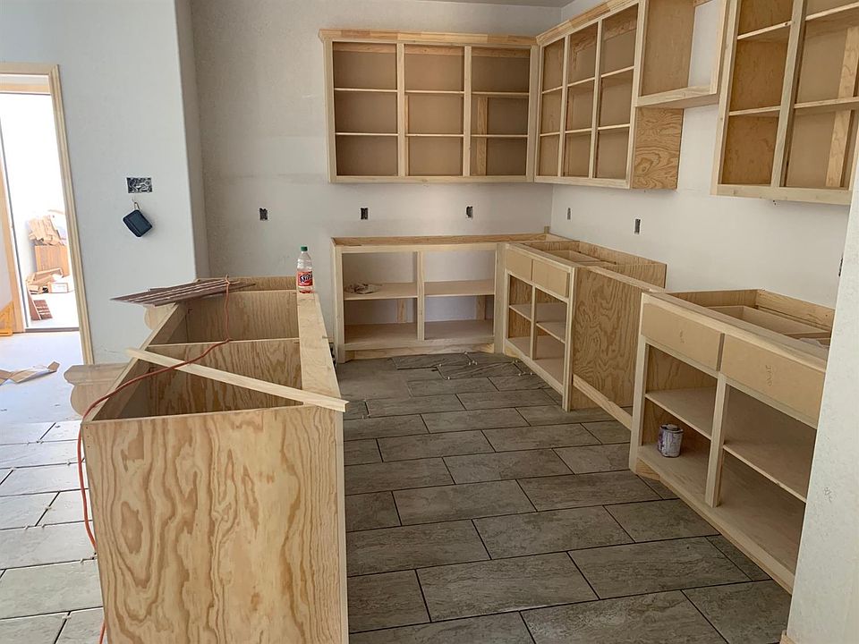 2nd image of 11625 Evanston Ave