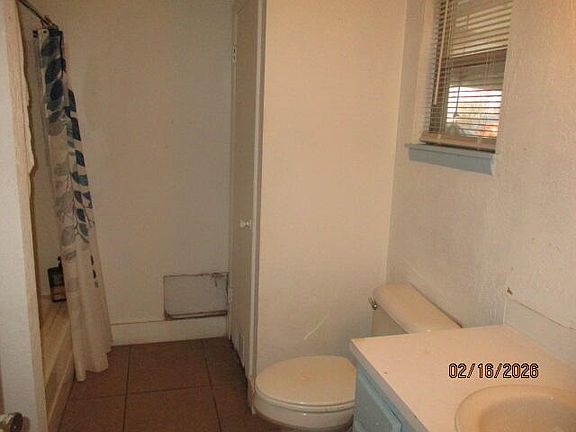 4th image of 137 N Springfield St