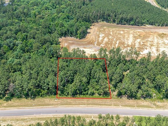4th image of 15981 Four Hills Rd