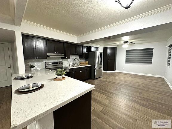 3rd image of 4311 Live Oak Dr
