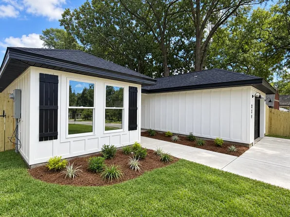 880 E Walnut Ave, Crestview, FL 32539
