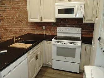 251 Front Street — Photo 2