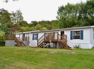211 Clark Ave, Newell, WV 26050