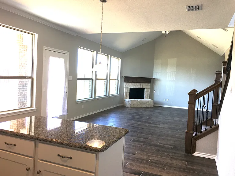 601 Long Prairie Dr — Photo 15