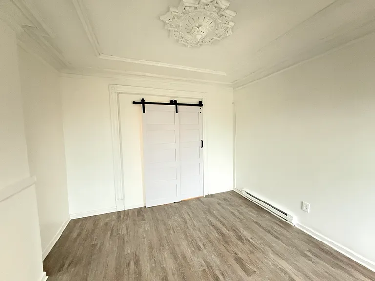 372 1st St #2 — Photo 4