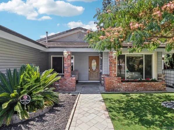 7616 Conestoga Way, San Diego, CA 92120