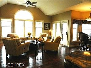 4th image of 4304 Huntington Woods