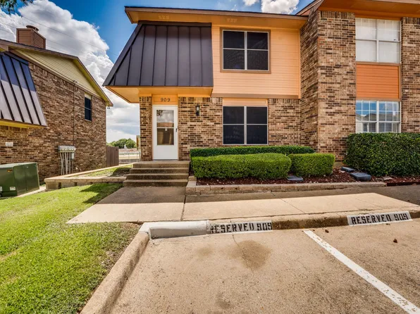 909 Cedar Ter, Cedar Hill, TX 75104
