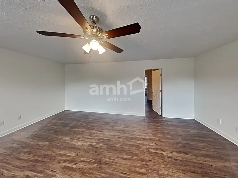 878 Daybreak Dr — Photo 9