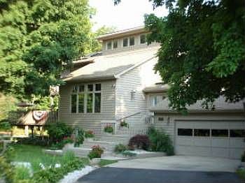 1st image of 11807 Lakeshore Dr