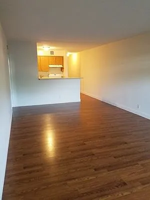 Rented by Max & Associates Realty Corp | media 40