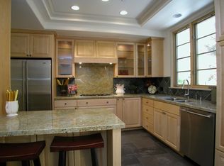 985 N Michillinda Ave UNIT 202, Pasadena, CA 91107