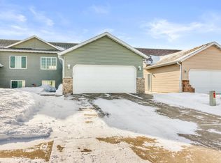 1549 34th Ave S, Moorhead, MN 56560