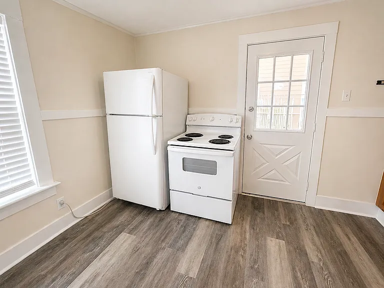 28 & 28 1/2 Prospect Street — Photo 1