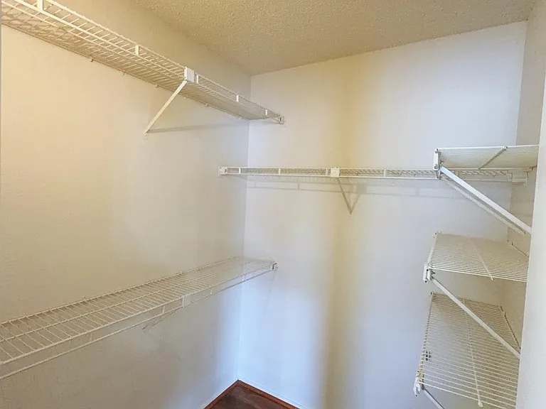 7900 Bissonnet St #D1 — Photo 16