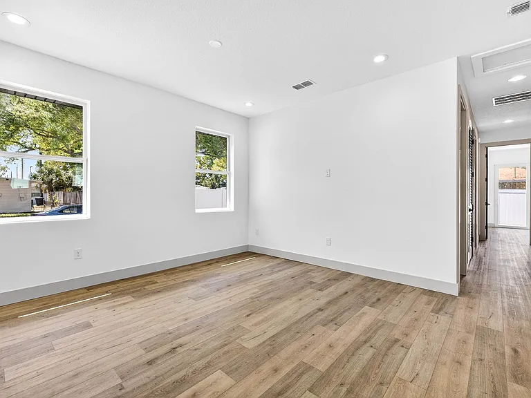 1151 29th St S — Photo 14