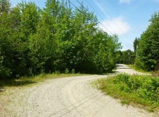 9 Poplar Ln, Hancock, ME 04640