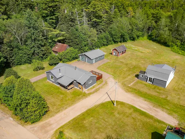 4746 Canaan Rd, Southampton, NS B0M 1W0