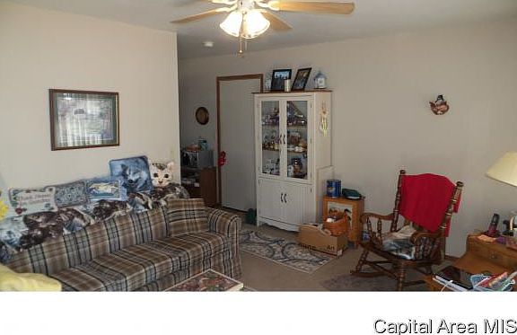 2nd image of 1551 Edgebrook Dr