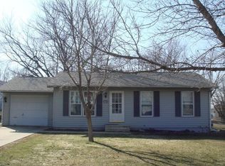 1305 Greenfield Dr, Marshalltown, IA 50158