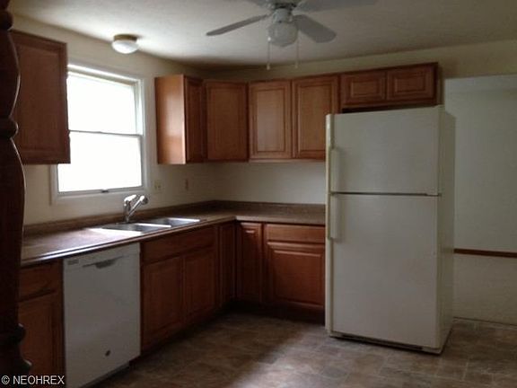 3rd image of 700 Twin Oaks Blvd