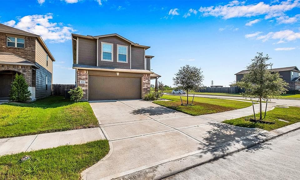 1st image of 2531 Skyview Silver Dr